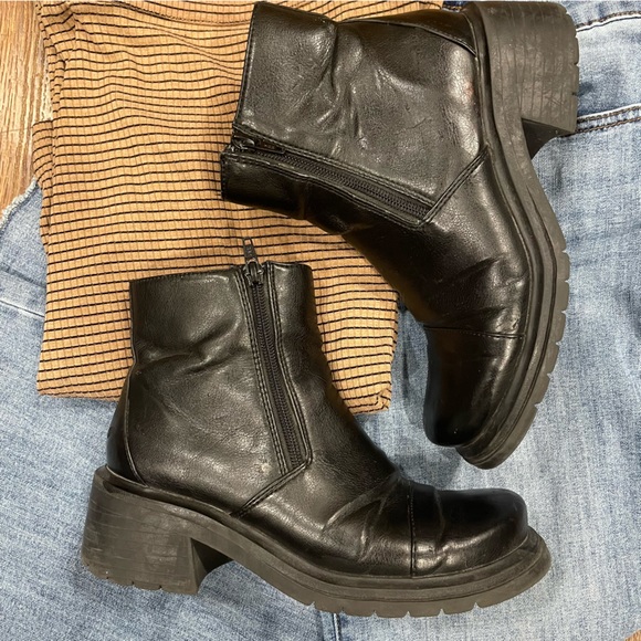 No Boundaries Shoes - Vintage No Boundaries NOBO Y2K Chunky Round Toe Double Zip “Chris” Black Boots